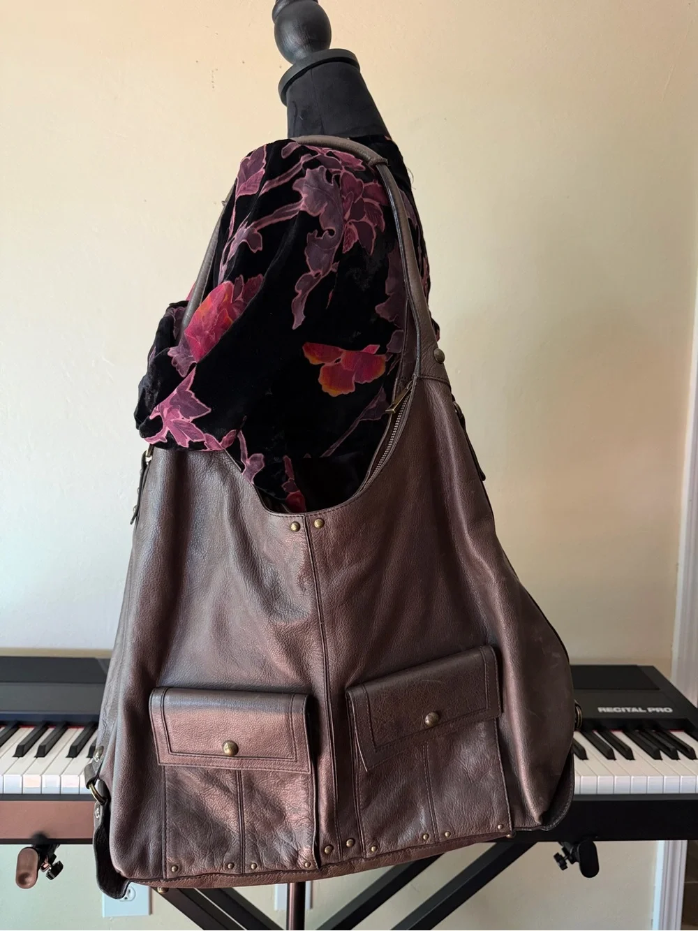 Slouch hobo Multi pocket oversized shoulder bag purple polka dot lining leather